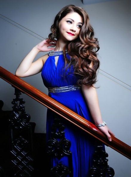 Natalie - Prom